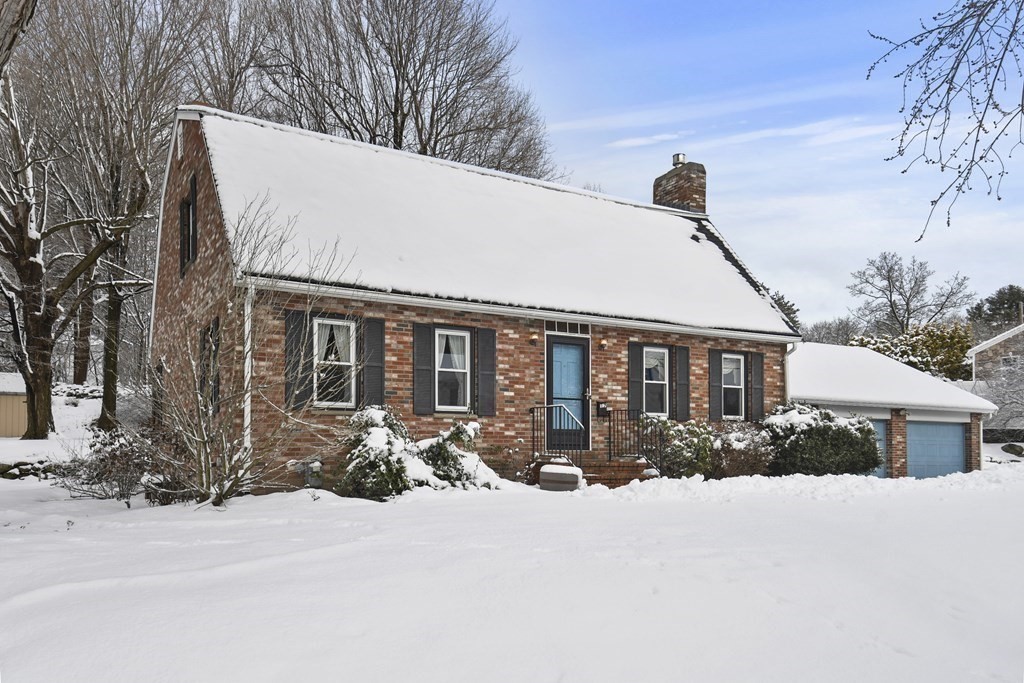 17 Gates Road Shrewsbury, MA 01545 - Photo 1 of 42 Gallery Image 1