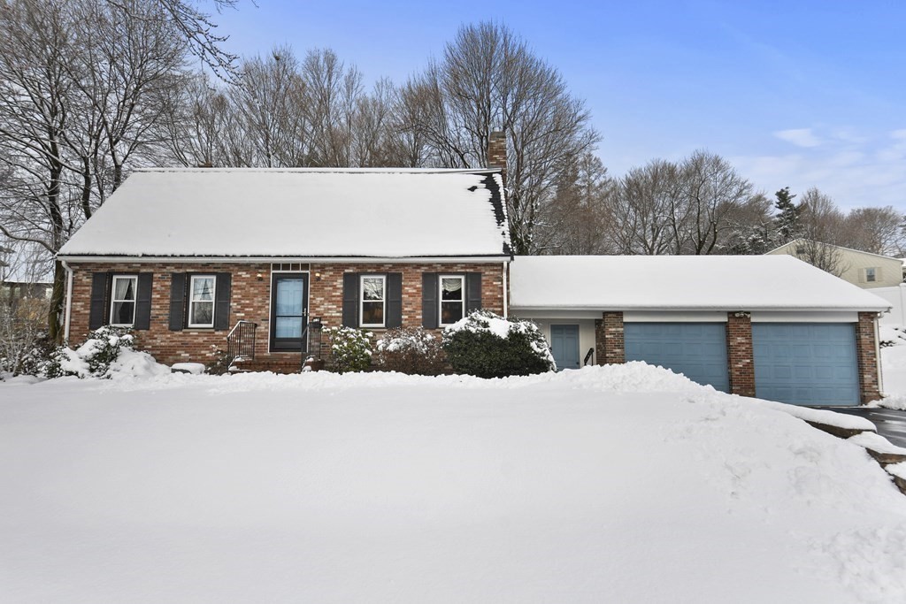 17 Gates Road Shrewsbury, MA 01545 - Photo 2 of 42 Gallery Image 2