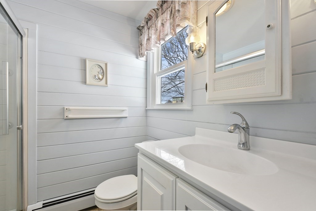 17 Gates Road Shrewsbury, MA 01545 - Photo 21 of 42 Gallery Image 21