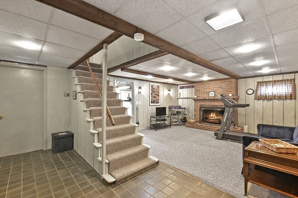 17 Gates Road Shrewsbury, MA 01545 - Photo 27 of 42 Gallery Image 27