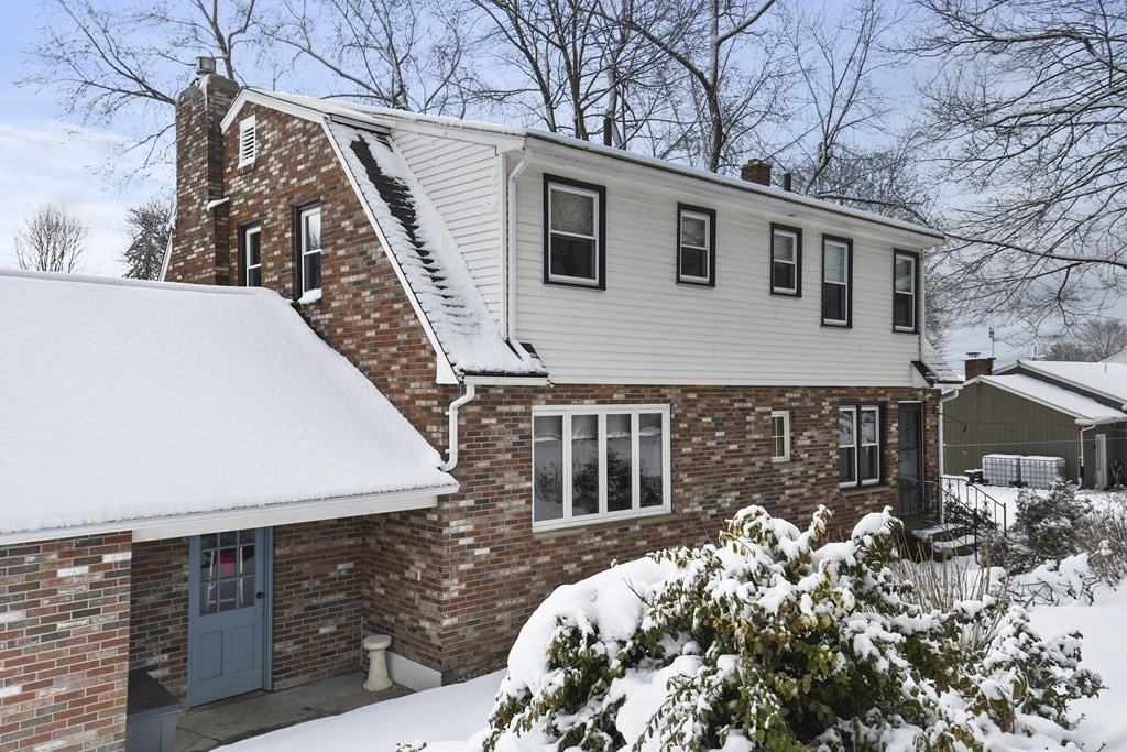 17 Gates Road Shrewsbury, MA 01545 - Photo 33 of 42 Gallery Image 33