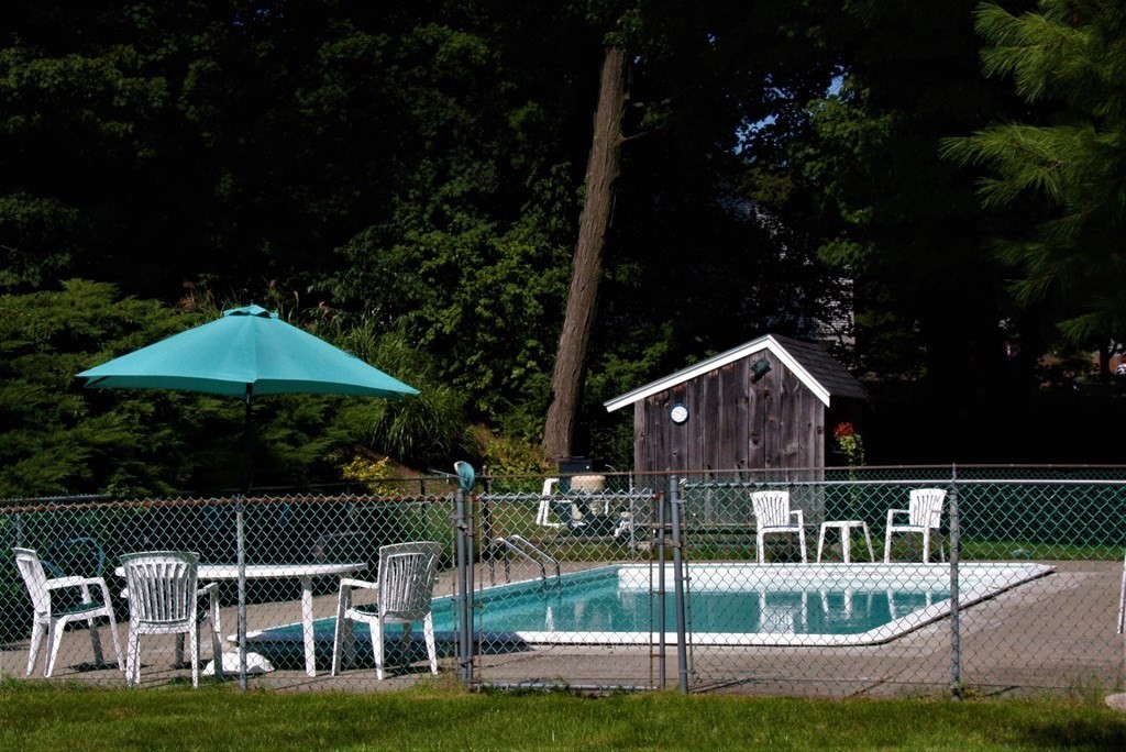 17 Gates Road Shrewsbury, MA 01545 - Photo 37 of 42 Gallery Image 37