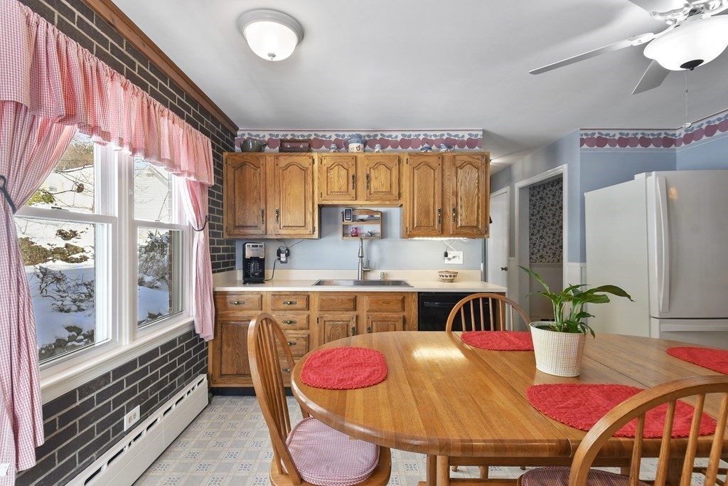 17 Gates Road Shrewsbury, MA 01545 - Photo 10 of 42 Gallery Image 10