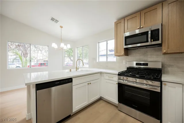 $379,995 | 2968 Mt Hope Drive, Las Vegas, NV 89156