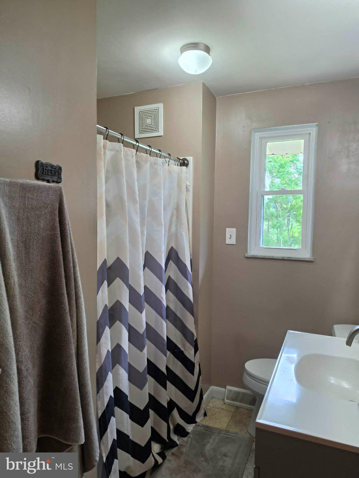 11275 Raystown Road Huntingdon, PA 16652 - Photo 6 of 29 Chic bathroom with modern accents.
