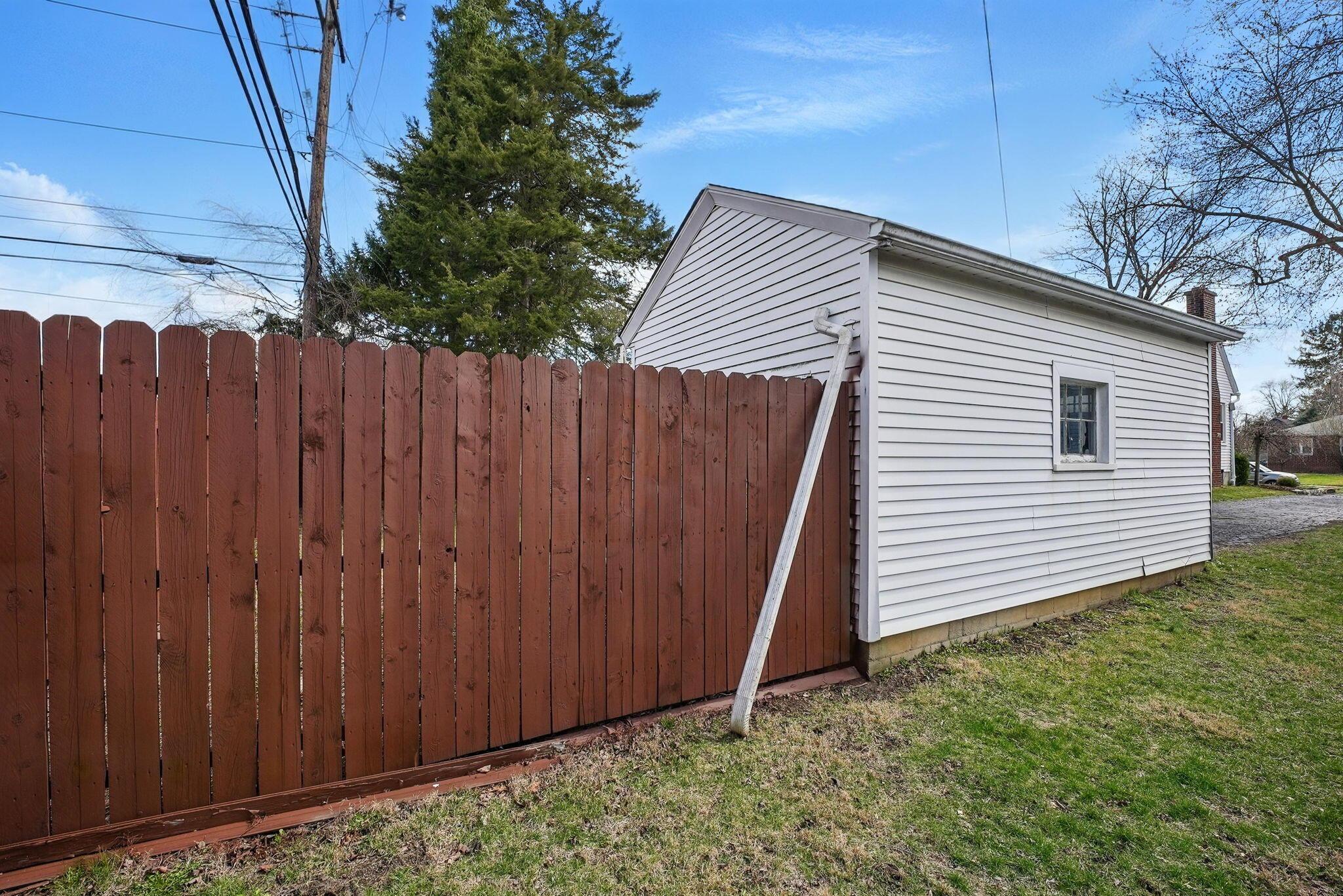 604 Richards Road Columbus, OH 43214 - Photo 23 of 23 26-web-or-mls-604-richards-rd