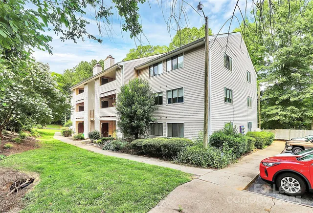 $1,250 | 7530 Pebblestone Drive, Unit K, Charlotte, NC 28212