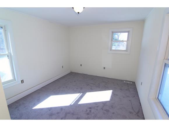 82 Chestnut Hill Road Rochester, NH 03867 - Photo 6 of 9