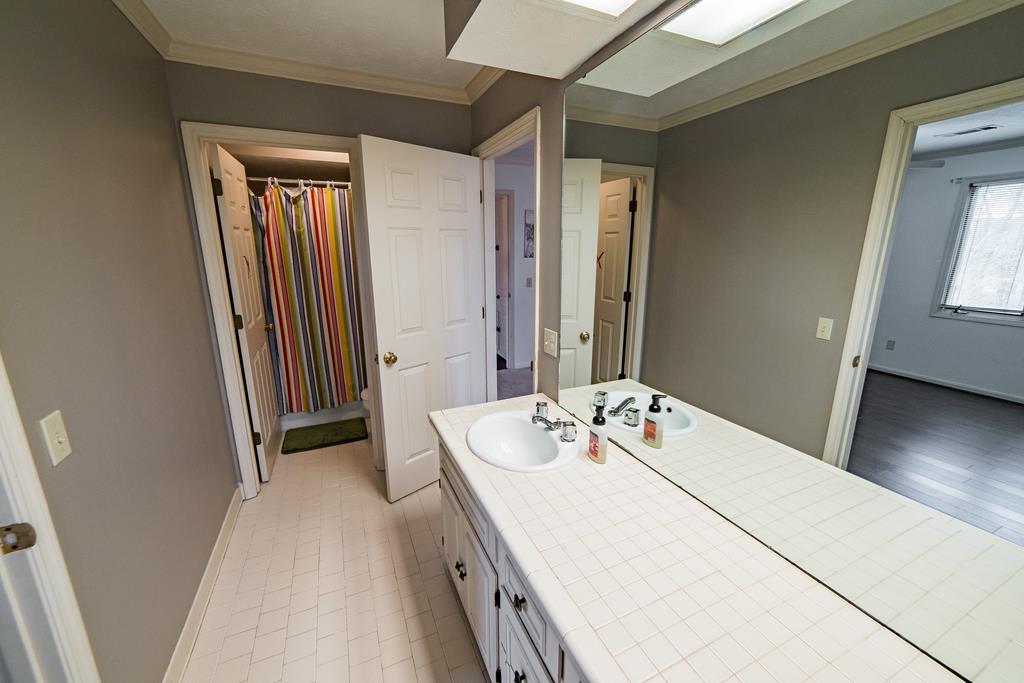 5908 Roaring Branch Road Columbus, GA 31904 - Photo 30 of 45 Jack & Jill Bathroom