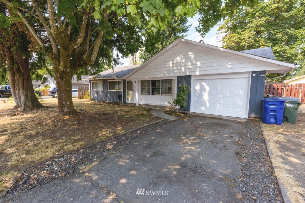 8818 Hipkins Road Southwest Lakewood, WA 98498 - Photo 1 of 24 Gallery Image 1