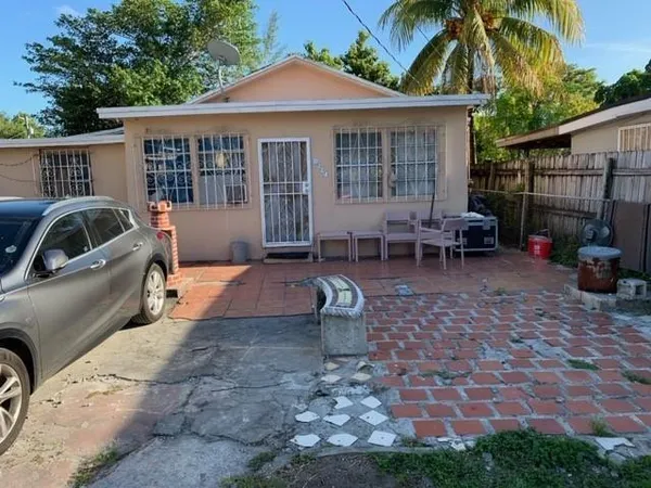 $409,900 | Undisclosed Address, Miami, FL 33142