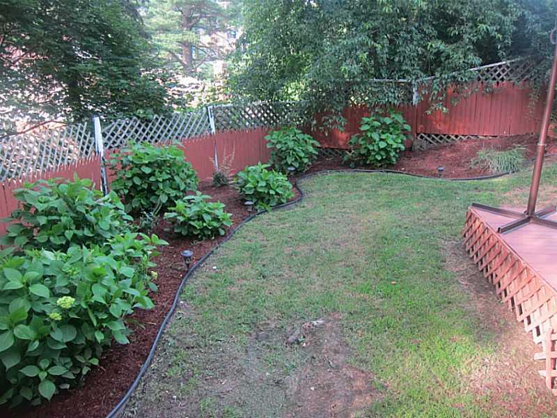 351 Siebert Road Pittsburgh, PA 15237 - Photo 8 of 25 Yard/Garden. YARD