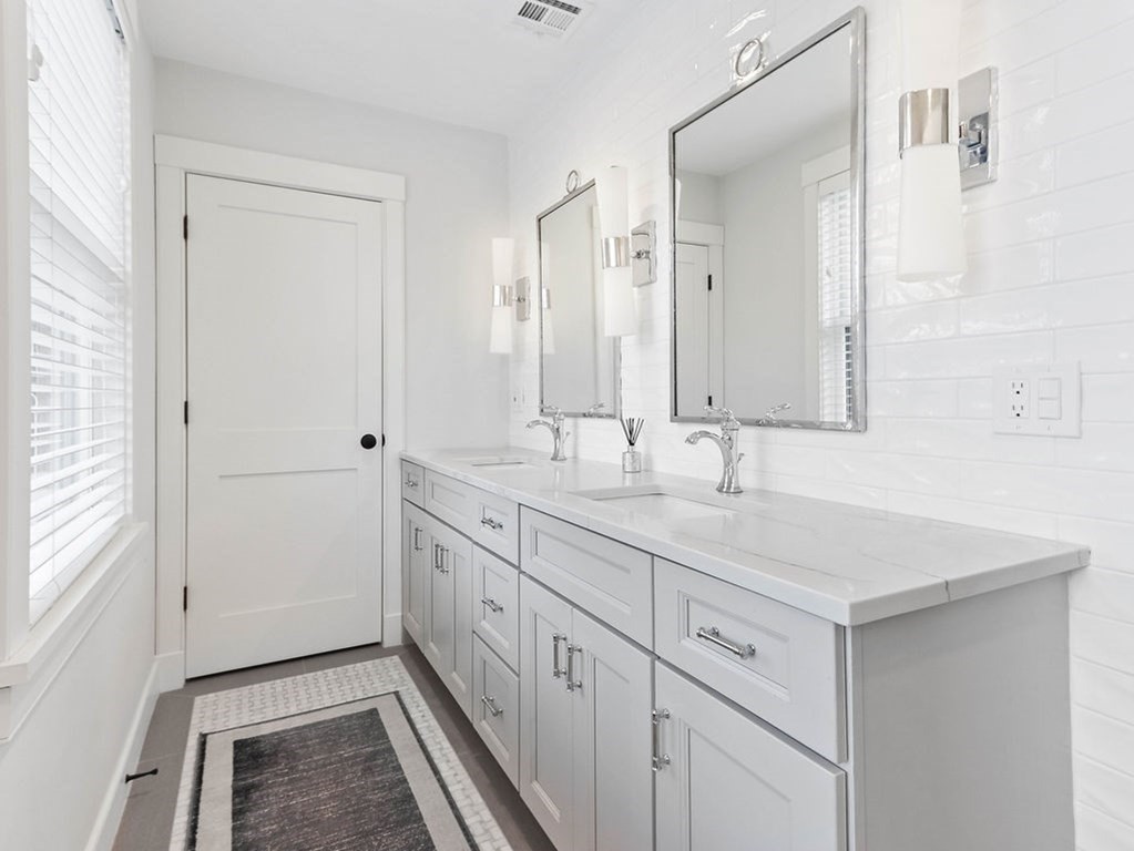 60 Crescent Road, Unit 60 Needham, MA 02494 - Photo 20 of 27