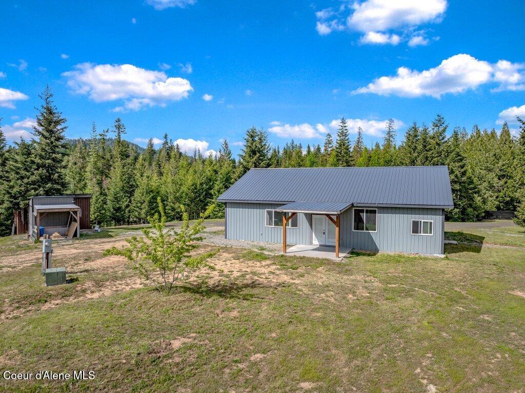 26825 South Cedar Grove Road Harrison, ID 83833 - Photo 3 of 30 --29.jpg-SMALL