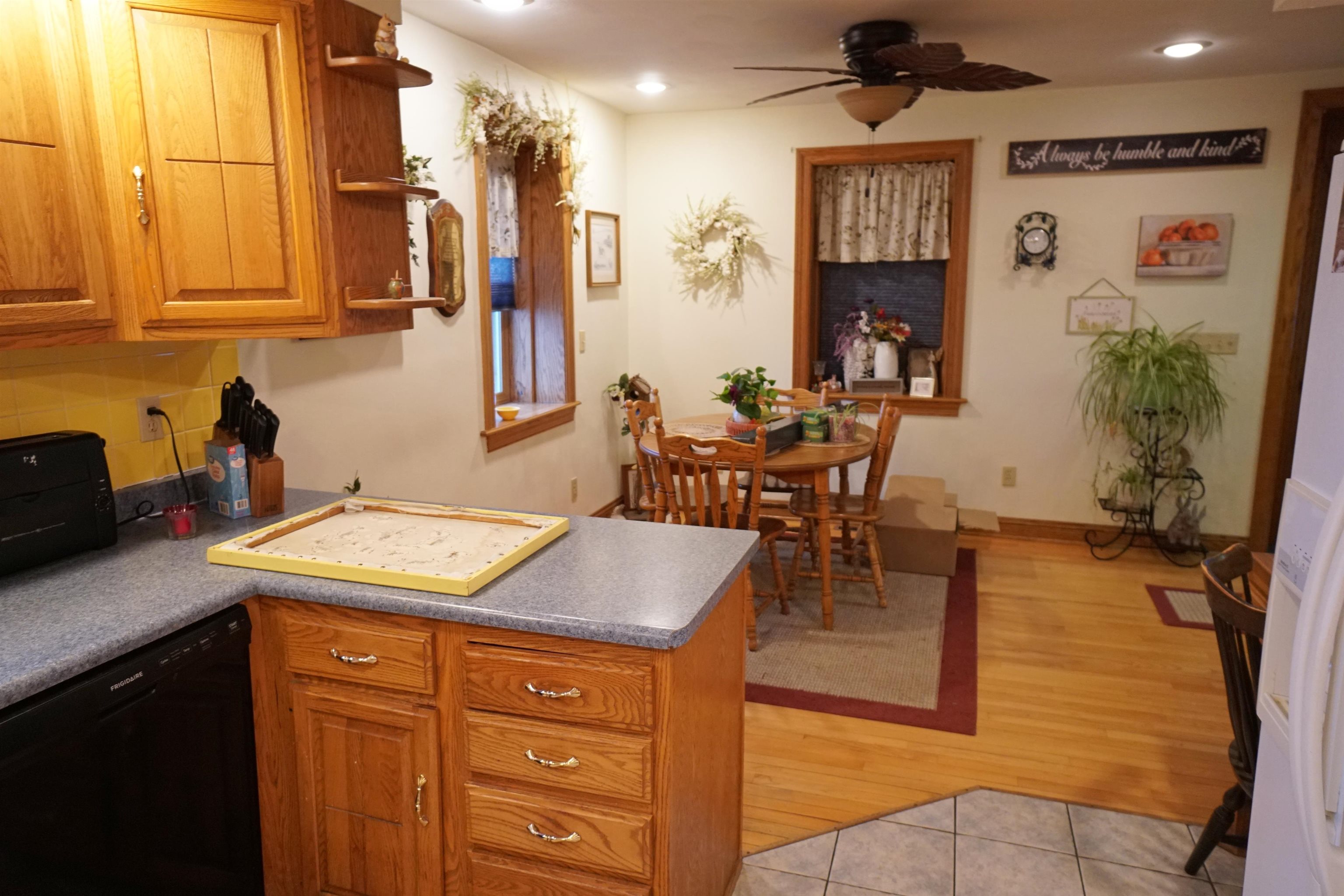 1473 North Heine Road Freeport, IL 61032 - Photo 11 of 49