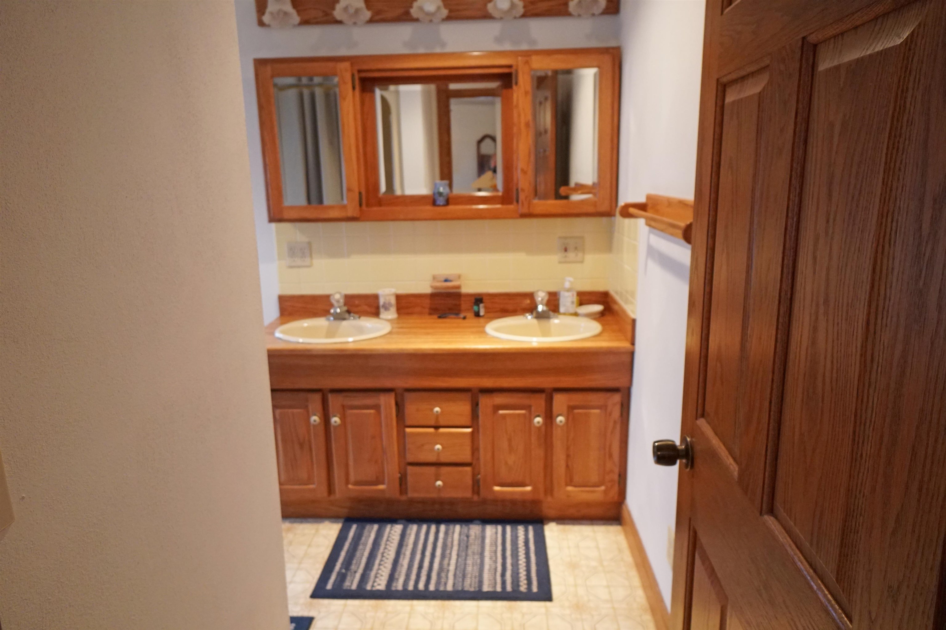 1473 North Heine Road Freeport, IL 61032 - Photo 17 of 49