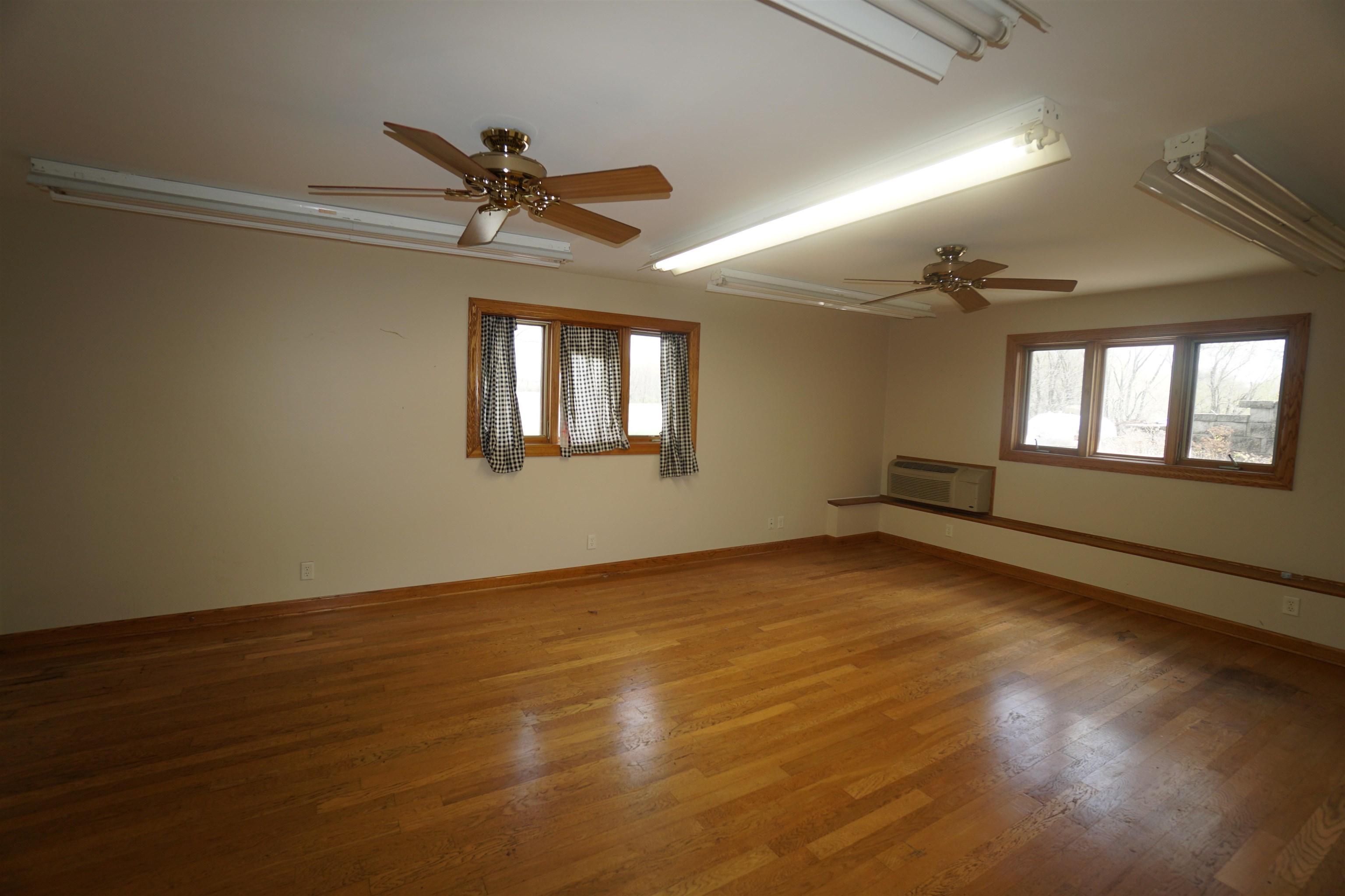 1473 North Heine Road Freeport, IL 61032 - Photo 26 of 49