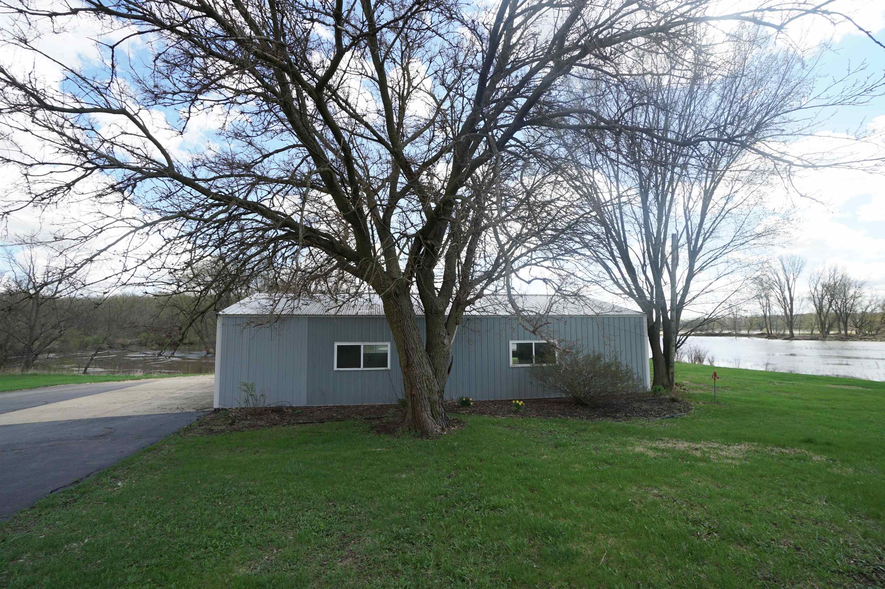 1473 North Heine Road Freeport, IL 61032 - Photo 48 of 49