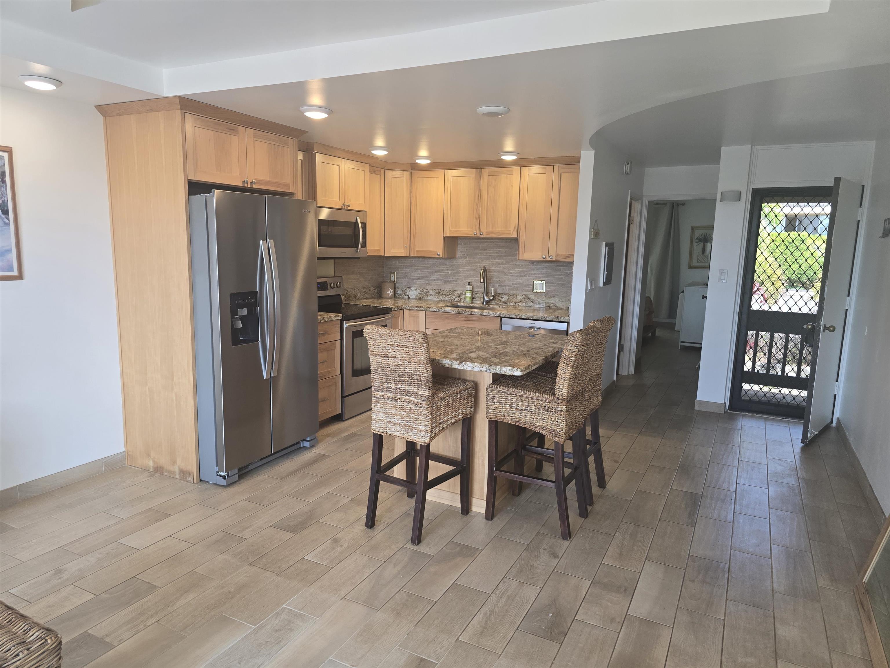 120 Hui Rd F Road, Unit J13 Lahaina, HI 96761 - Photo 6 of 12 Kitchen