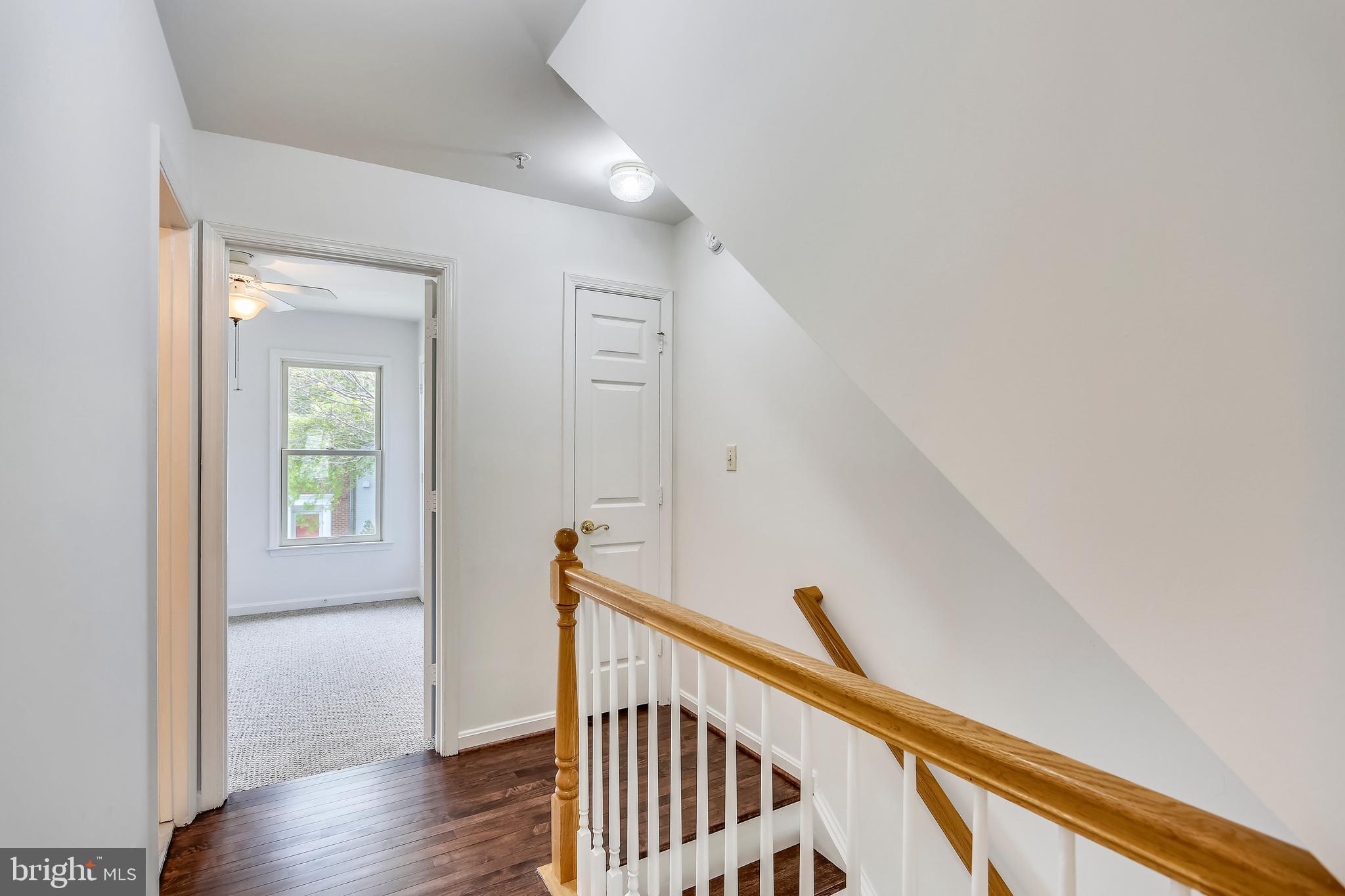 434 Little Quarry Road Gaithersburg, MD 20878 - Photo 15 of 40 Upper level hallway with wood floors