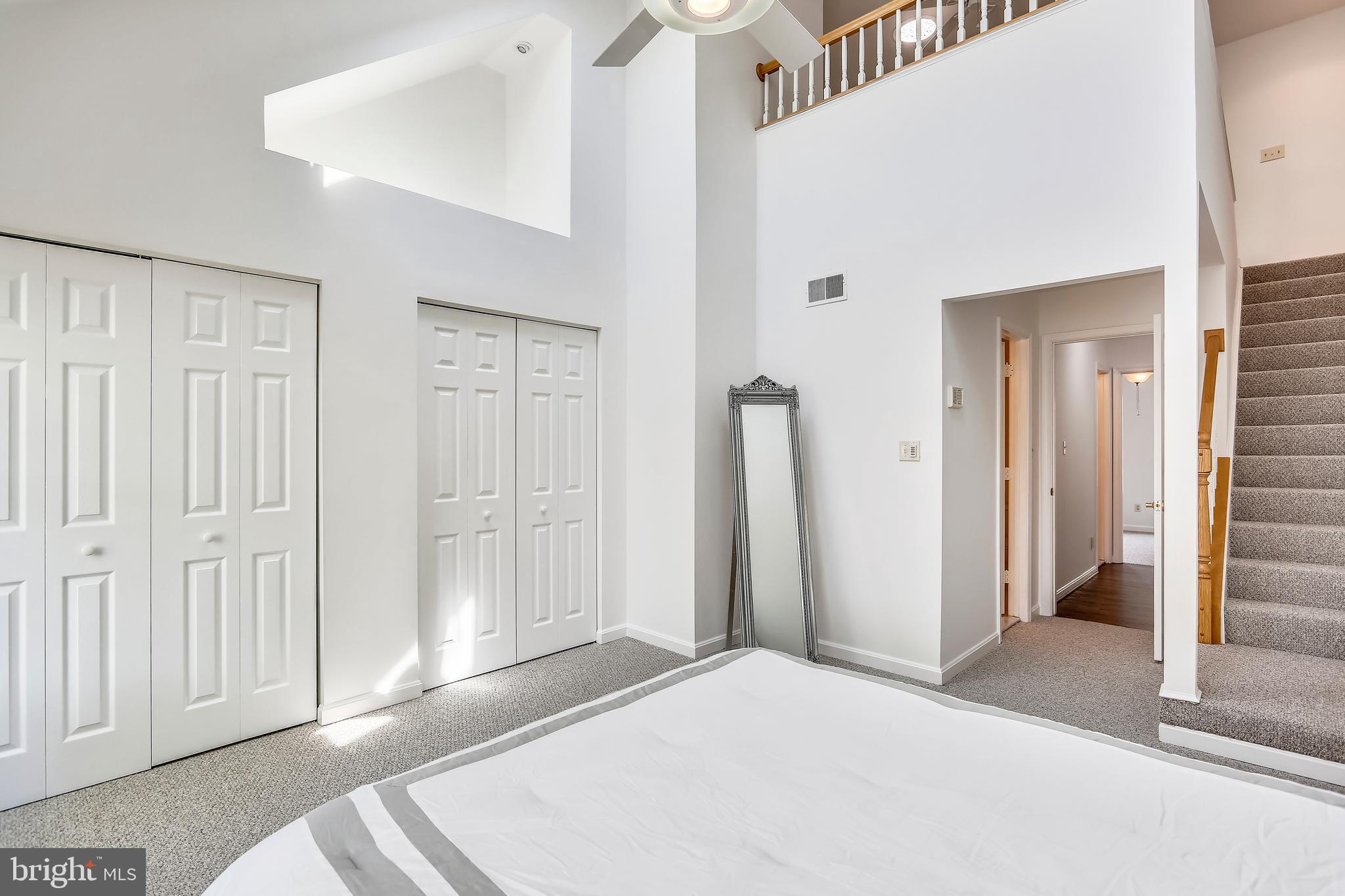 434 Little Quarry Road Gaithersburg, MD 20878 - Photo 19 of 40 Master bedroom with connecting double closets