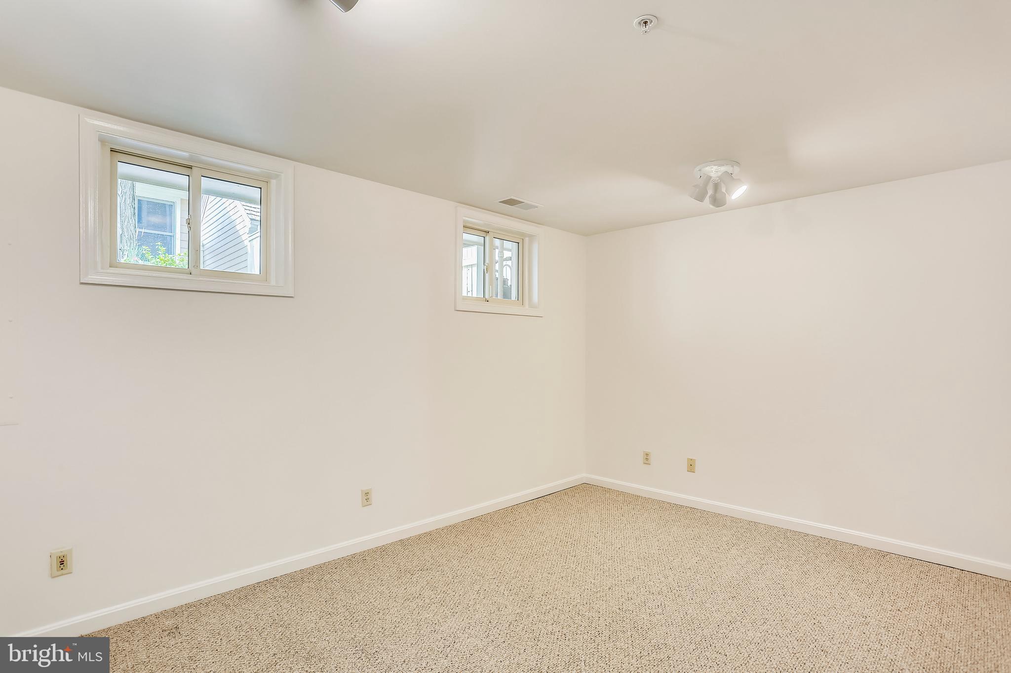 434 Little Quarry Road Gaithersburg, MD 20878 - Photo 29 of 40 Family room