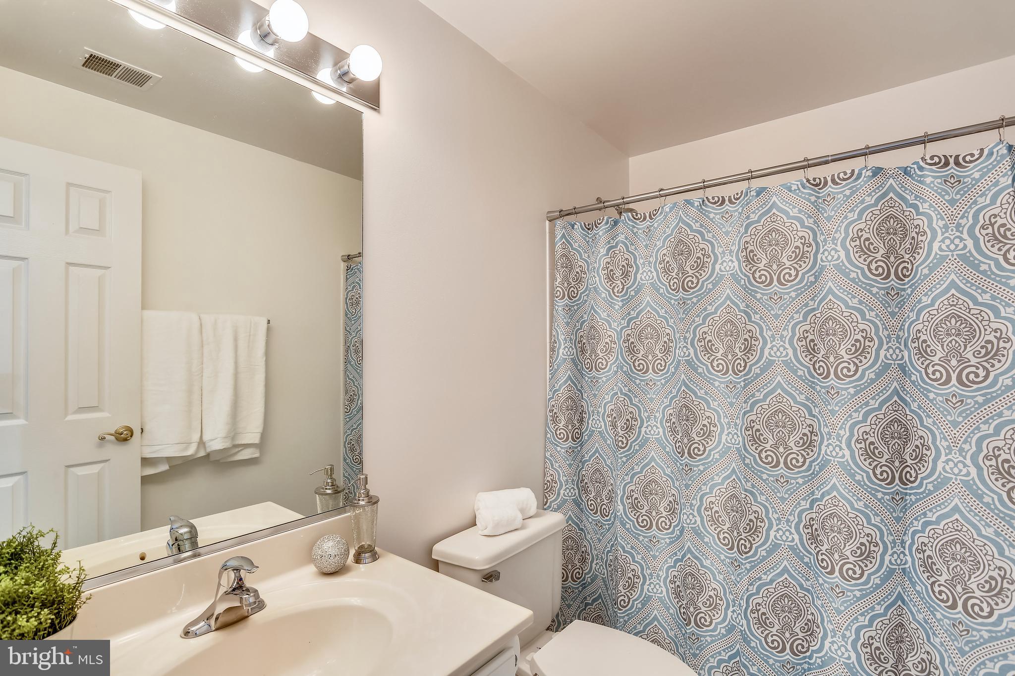 434 Little Quarry Road Gaithersburg, MD 20878 - Photo 33 of 40 Lower level full bath