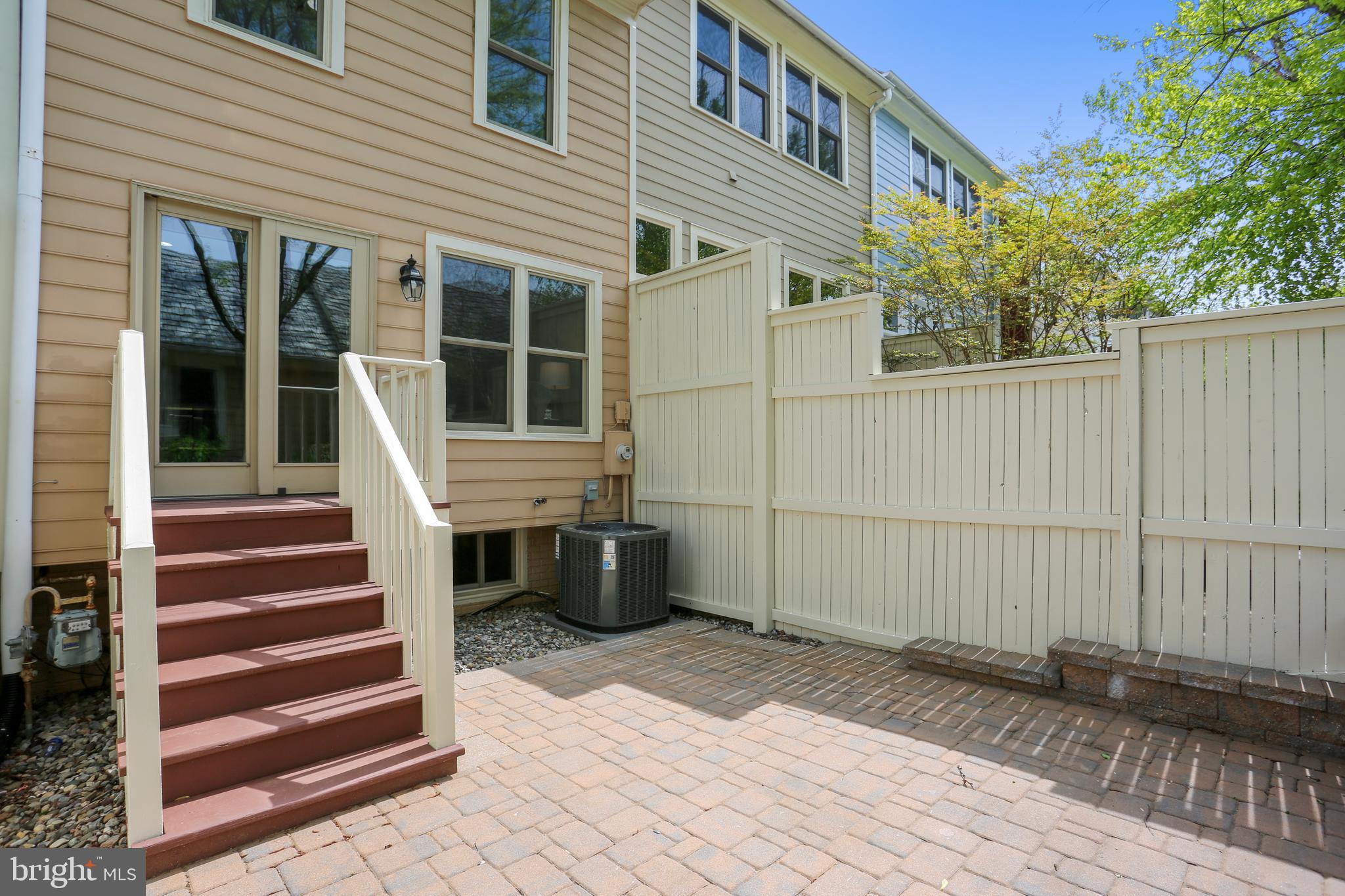 434 Little Quarry Road Gaithersburg, MD 20878 - Photo 38 of 40 Paver patio