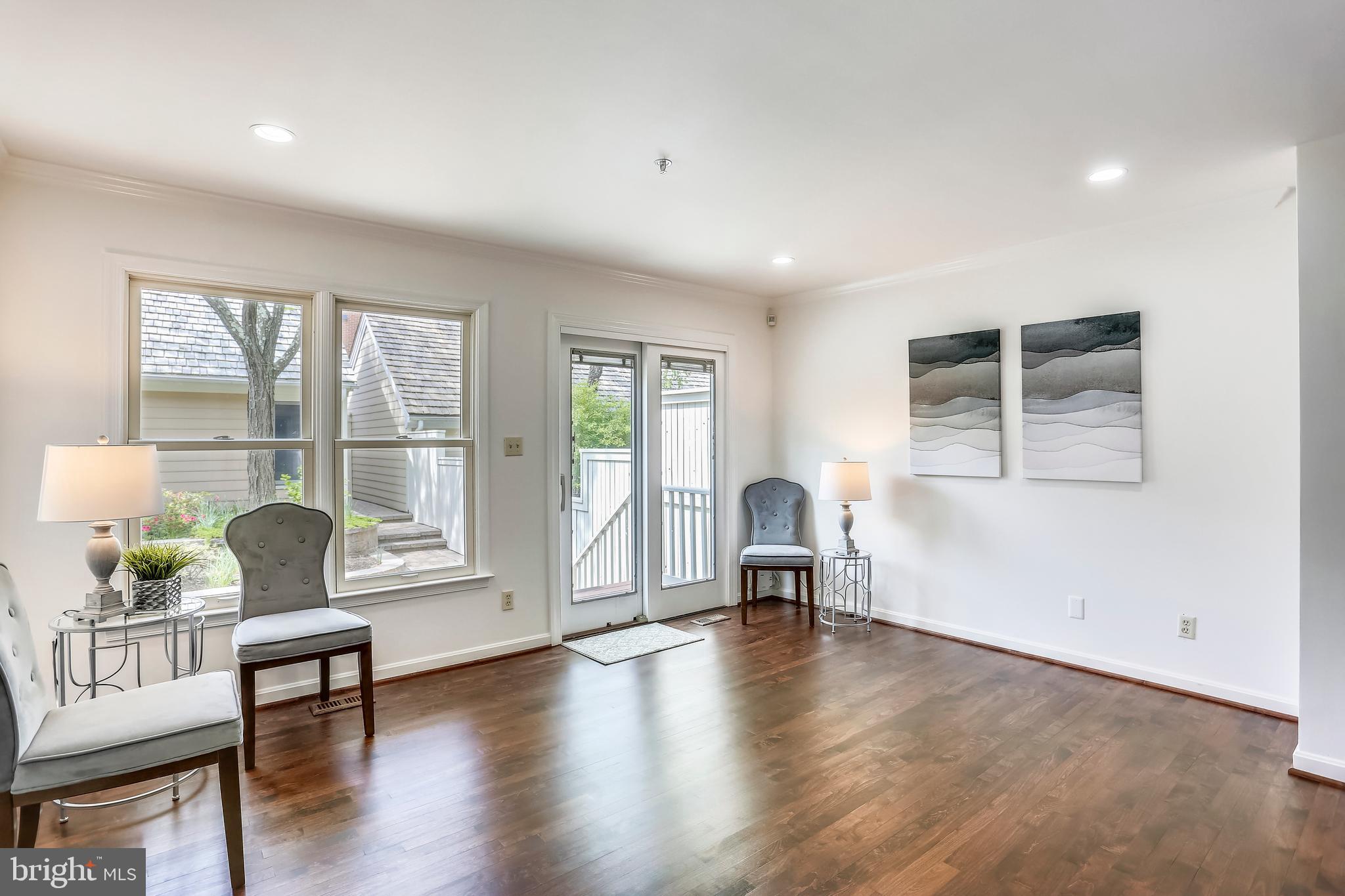 434 Little Quarry Road Gaithersburg, MD 20878 - Photo 6 of 40 Large living room with door to patio