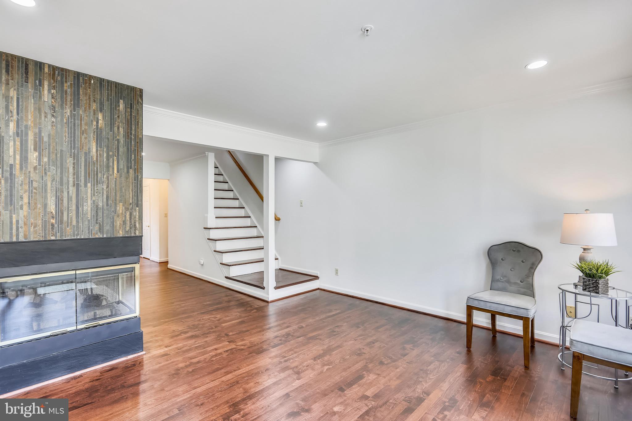 434 Little Quarry Road Gaithersburg, MD 20878 - Photo 8 of 40 Living room with gas fireplace