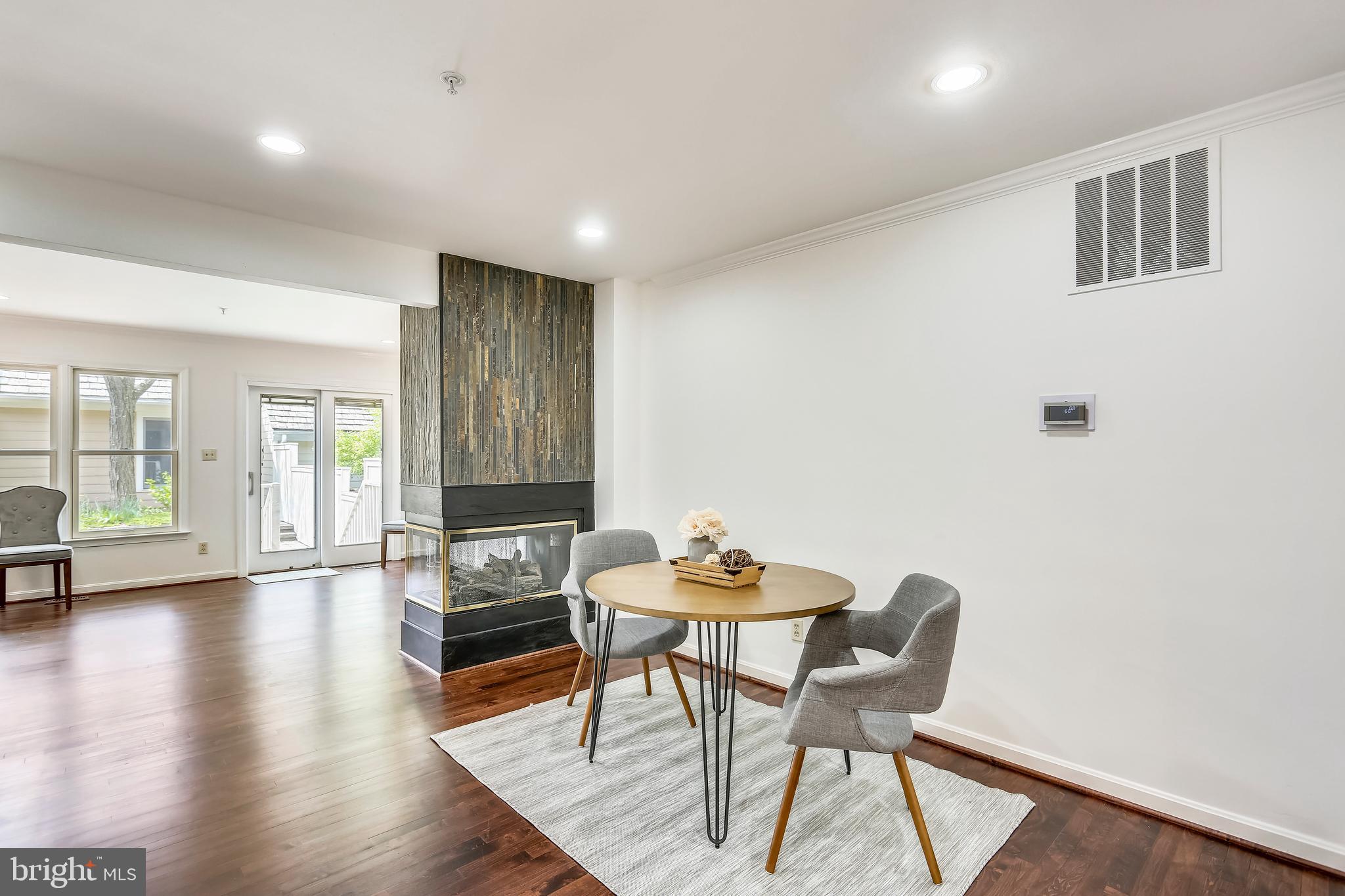 434 Little Quarry Road Gaithersburg, MD 20878 - Photo 10 of 40 Dining room