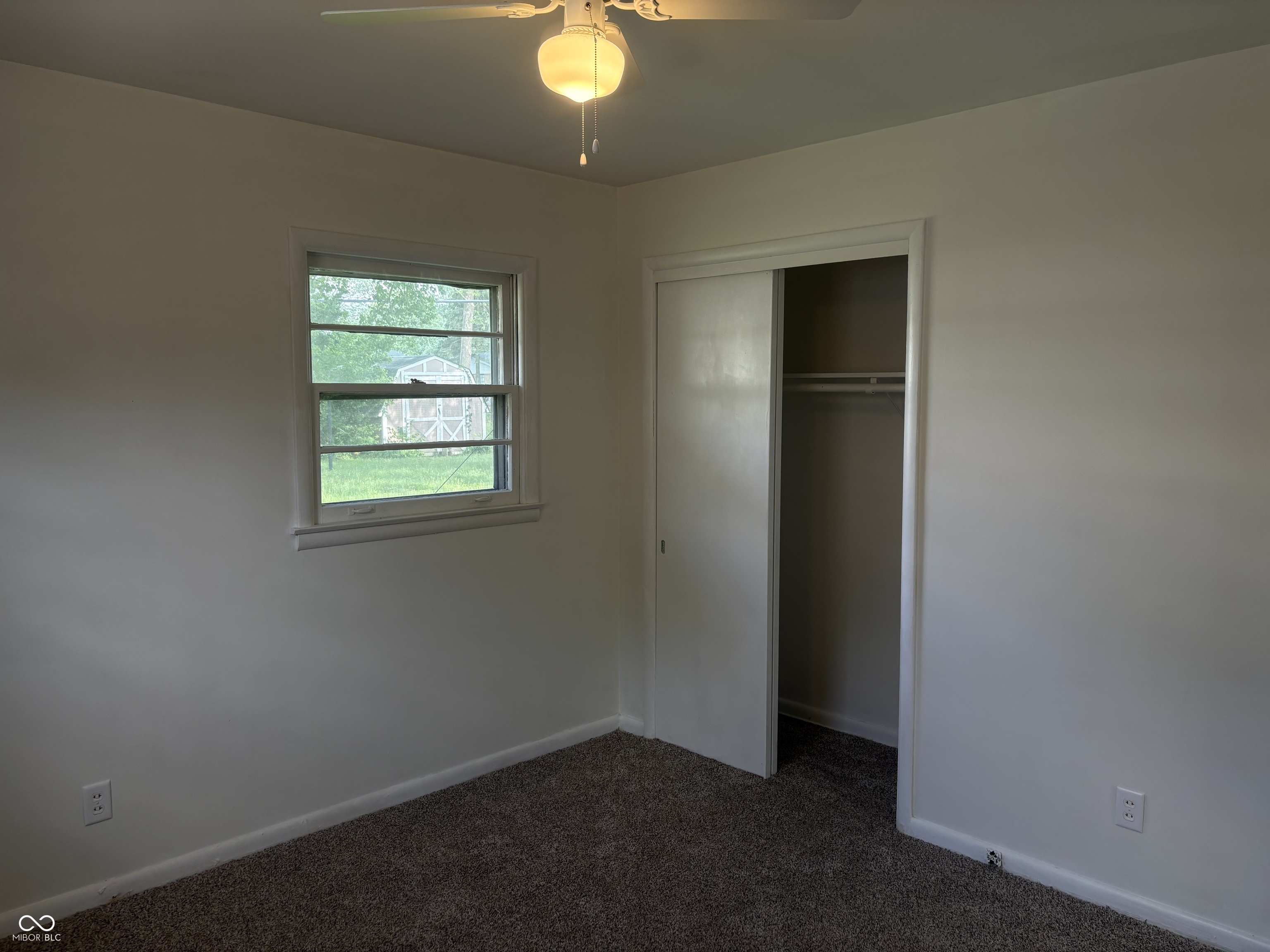 711 Howard Road Greenwood, IN 46142 - Photo 17 of 21