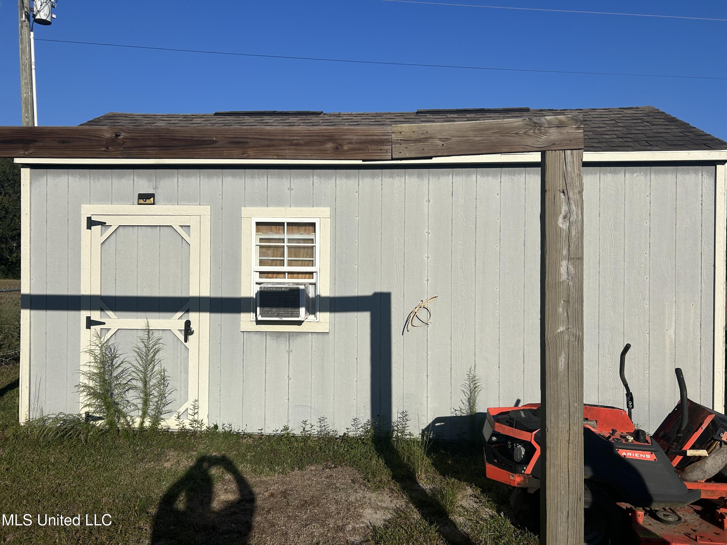 6130 Road 541 Kiln, MS 39556 - Photo 5 of 24 IMG_7901