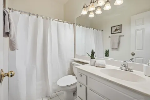 $624,999 | 550 Camino De La Reina, Unit 107, San Diego, CA 92108