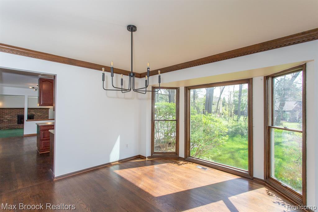 1772 North Kilburn Road Rochester Hills, MI 48306 - Photo 8 of 49