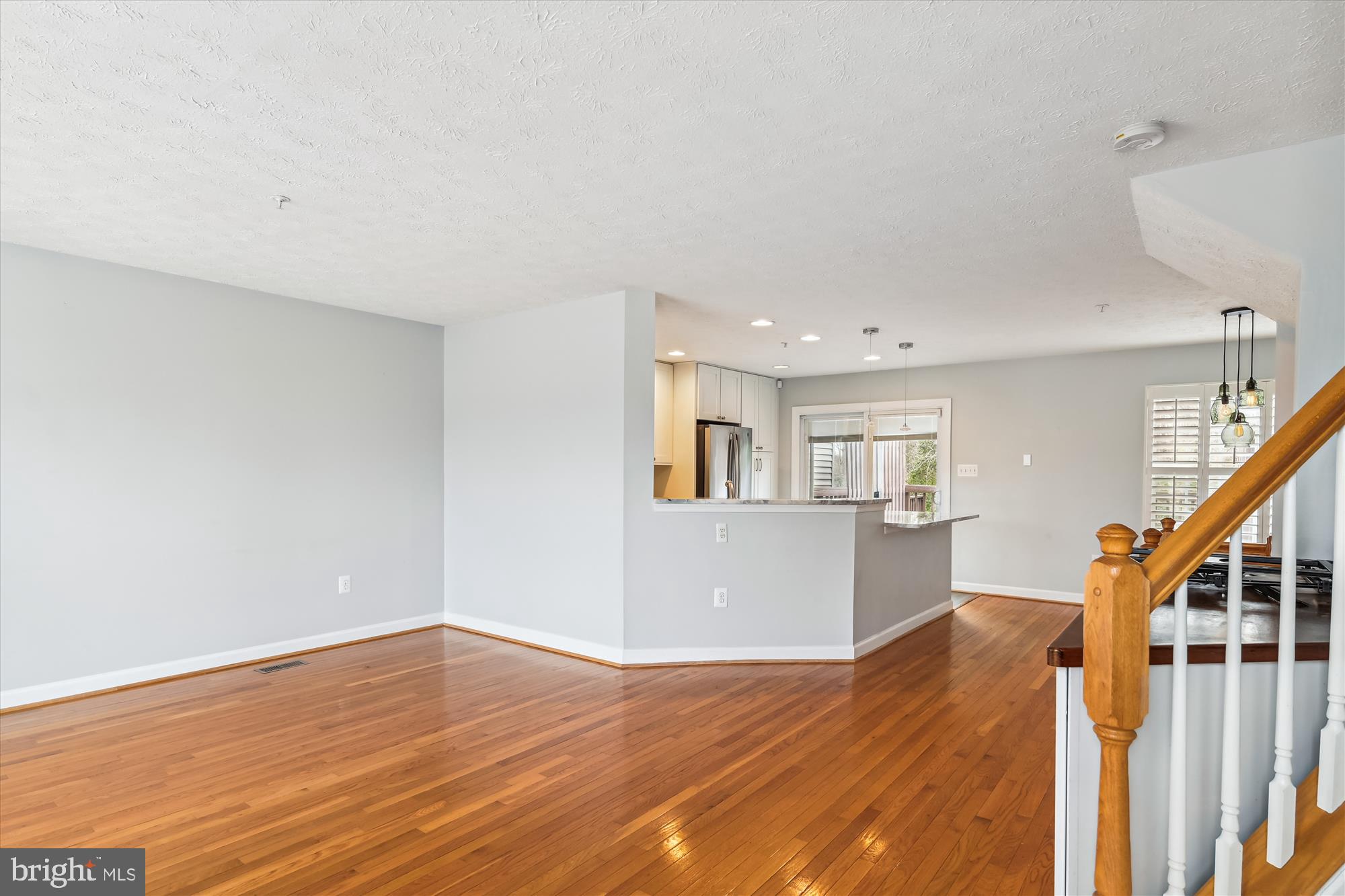 1280 Breckenridge Circle Riva, MD 21140 - Photo 12 of 49 Living Room