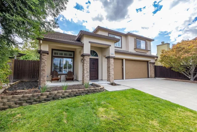 $739,950 | 918 Moonstone Court, Vacaville, CA 95687