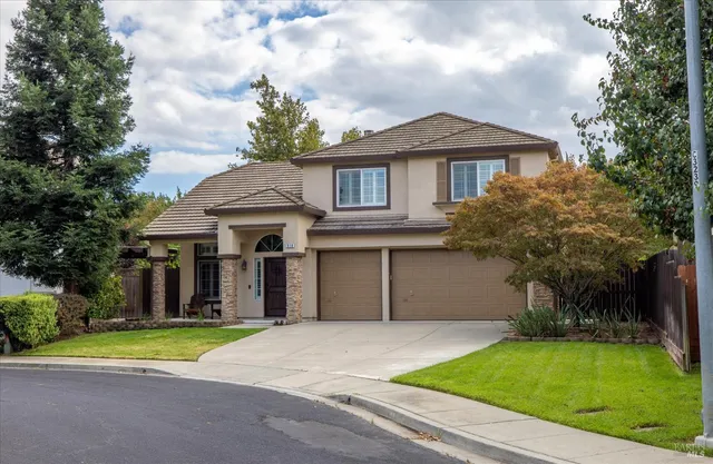 $739,950 | 918 Moonstone Court, Vacaville, CA 95687