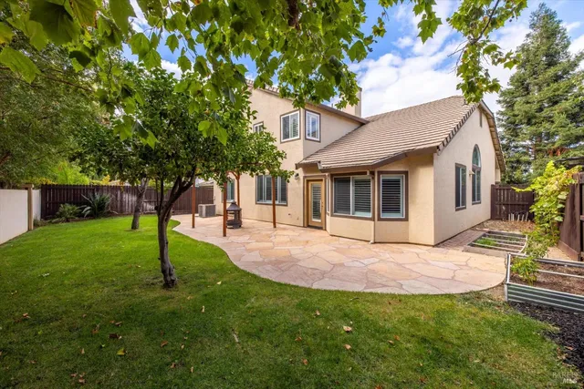 $739,950 | 918 Moonstone Court, Vacaville, CA 95687