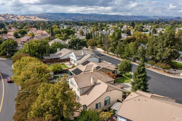 $739,950 | 918 Moonstone Court, Vacaville, CA 95687