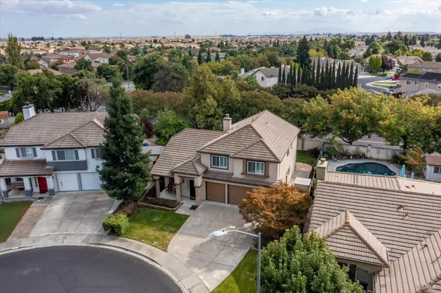 $739,950 | 918 Moonstone Court, Vacaville, CA 95687