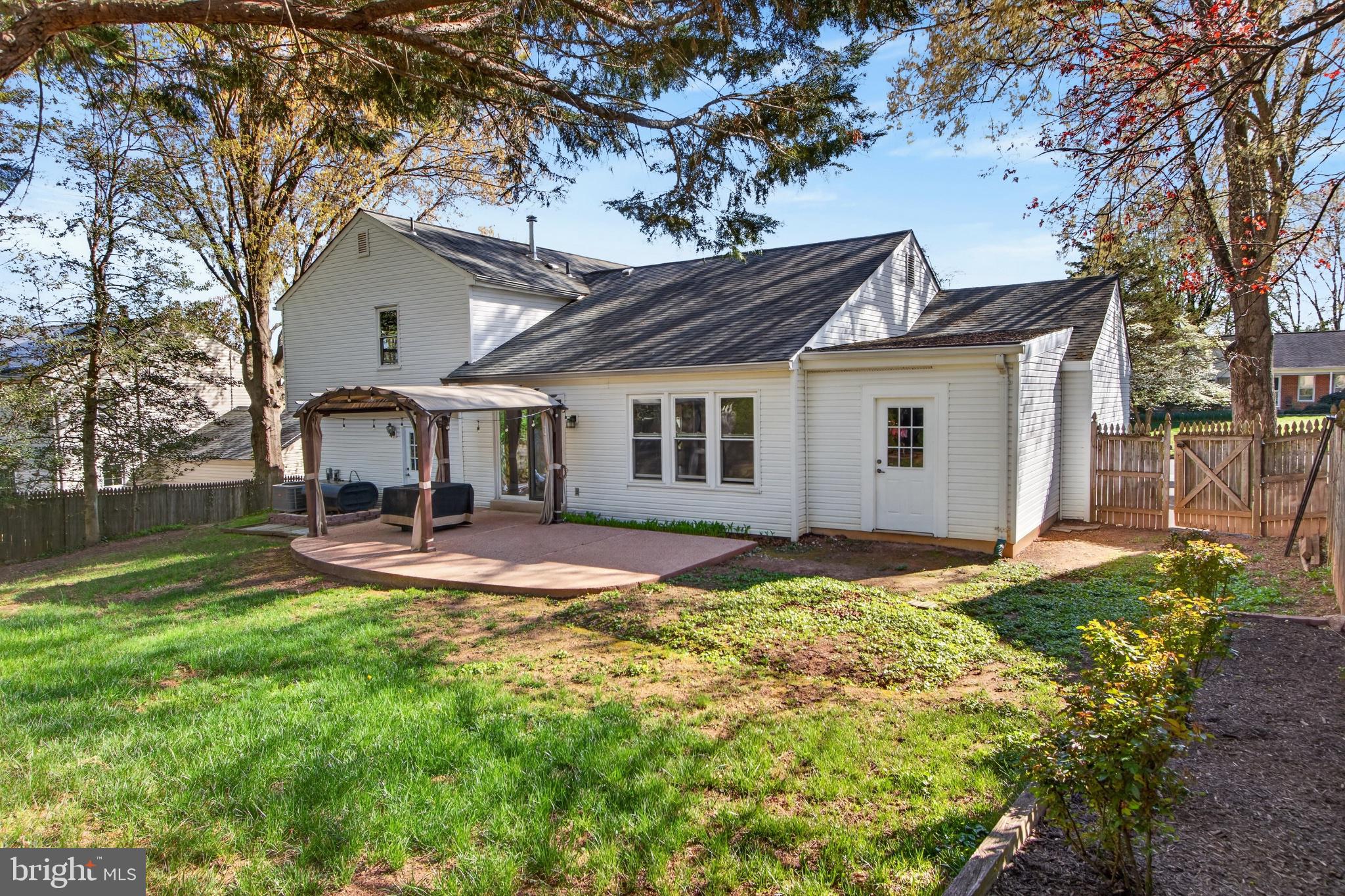 16 Redding Ridge Drive Gaithersburg, MD 20878 - Photo 51 of 53 Charming backyard retreat awaits you!