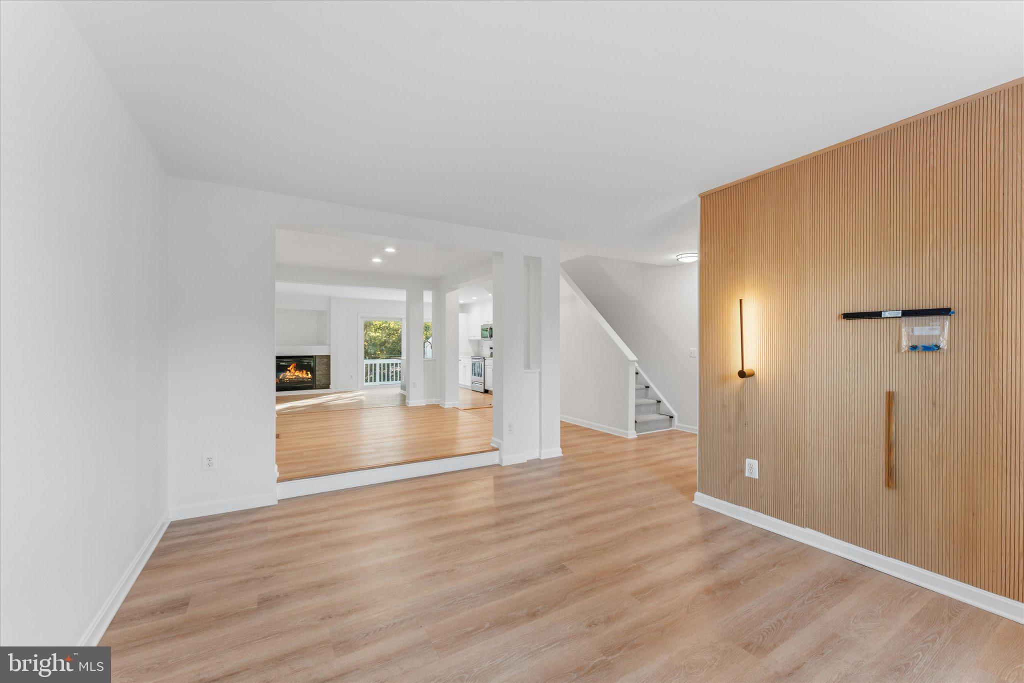12066 Edgemere Circle Reston, VA 20190 - Photo 11 of 41 Light-filled main level