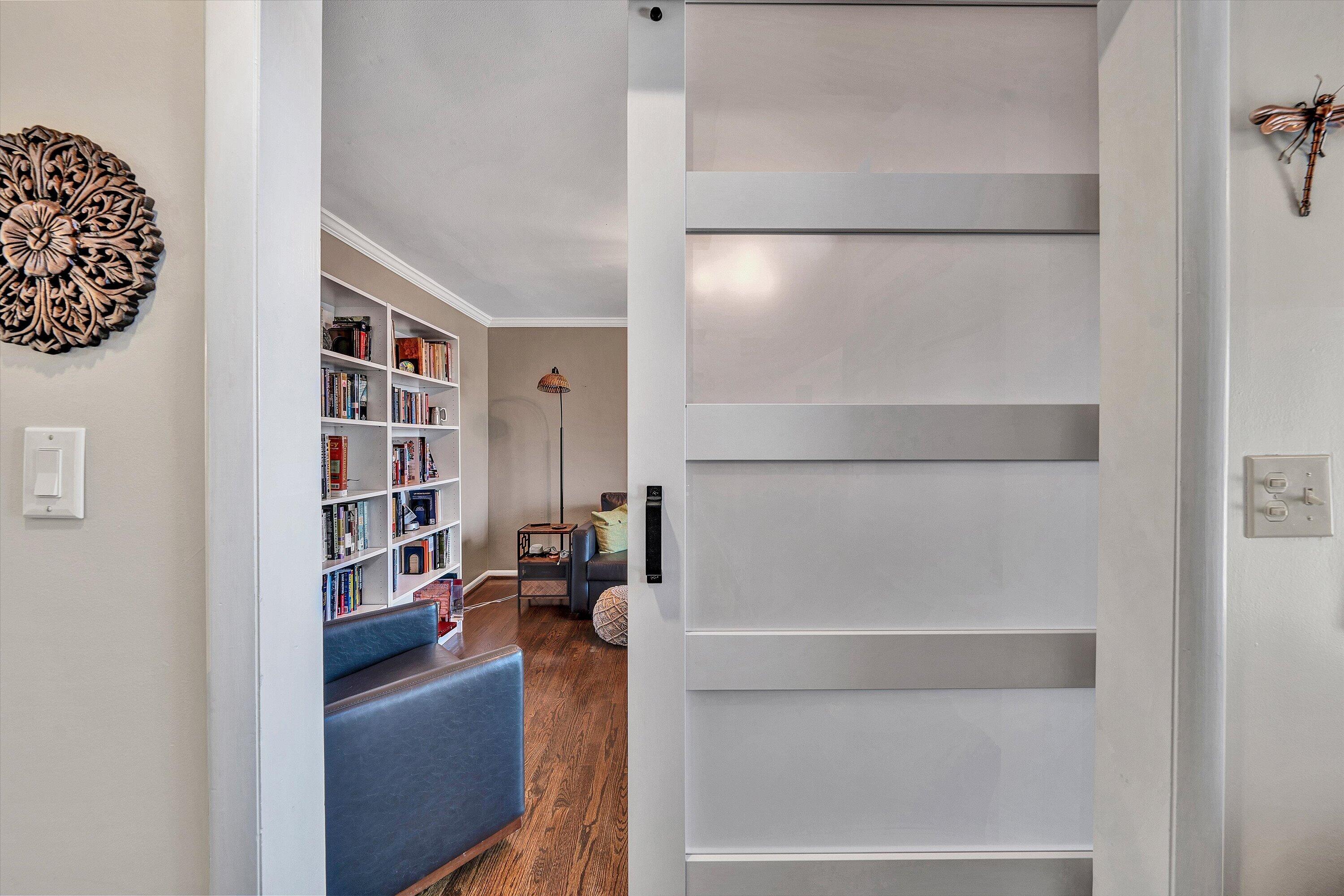 5157 Remington Road Roanoke, VA 24018 - Photo 12 of 63 a room with a book shelf