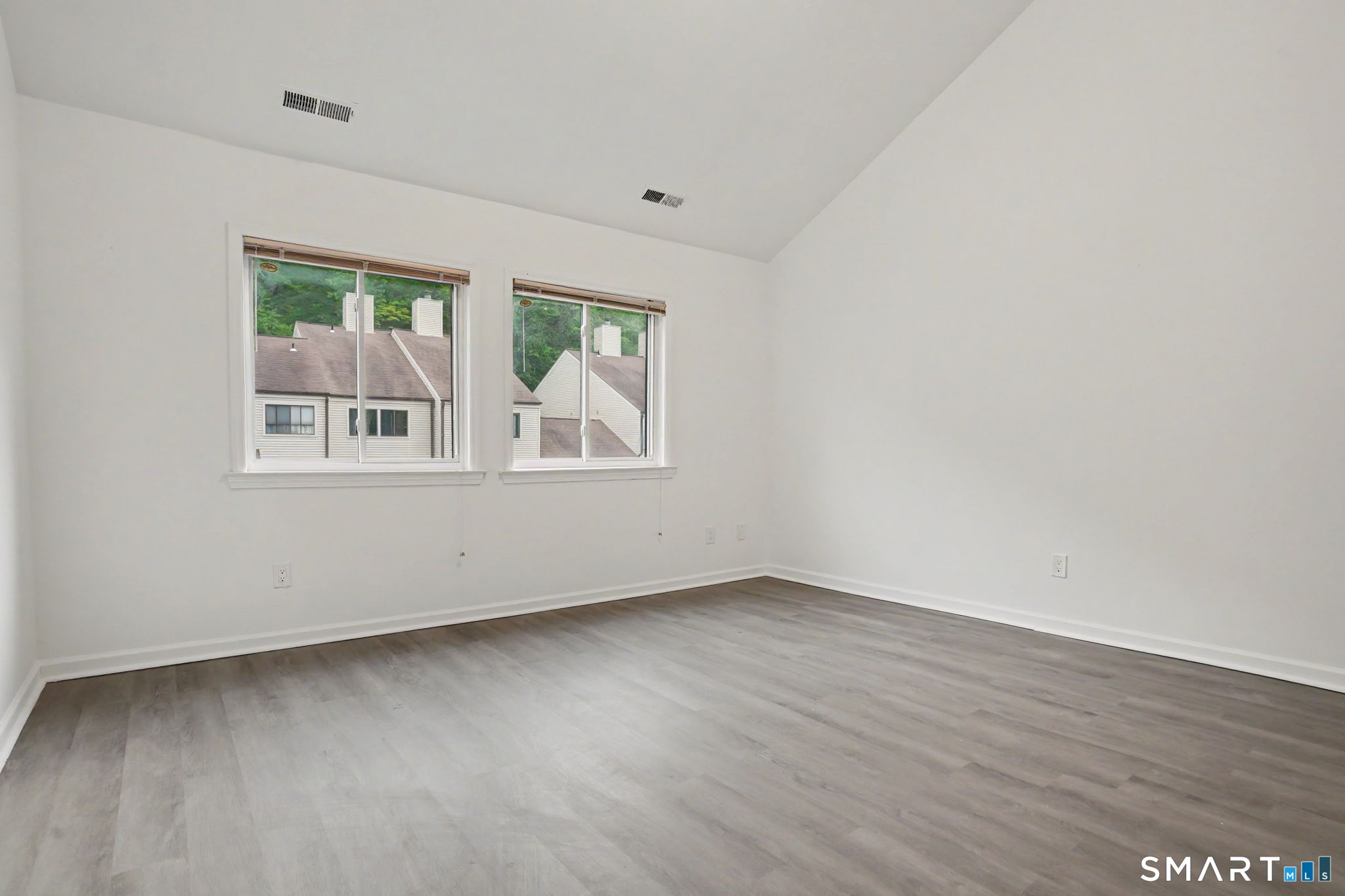 49 Deer Run, Unit 49 Bethel, CT 06801 - Photo 6 of 11