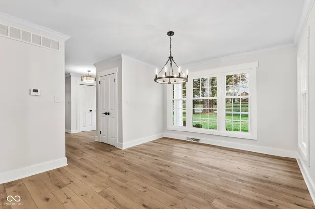 $819,900 | 3850 Glenview Drive, Indianapolis, IN 46240