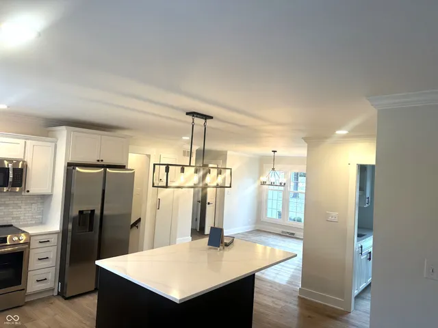 $819,900 | 3850 Glenview Drive, Indianapolis, IN 46240