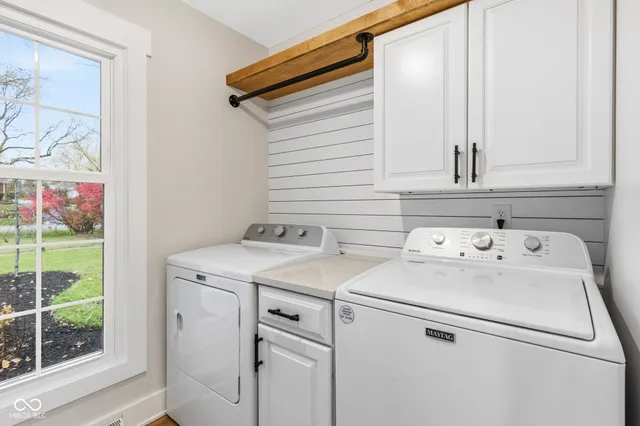 $819,900 | 3850 Glenview Drive, Indianapolis, IN 46240