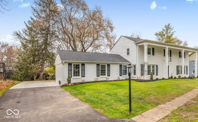 $819,900 | 3850 Glenview Drive, Indianapolis, IN 46240