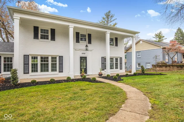 $819,900 | 3850 Glenview Drive, Indianapolis, IN 46240